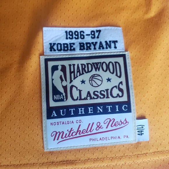 Authentic Laker Kobe Bryant 8 Jersey - Picture 3 of 5